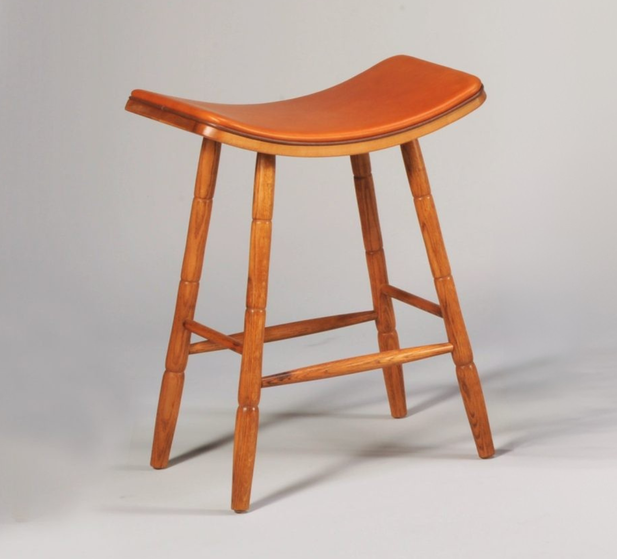 EB Saddle Stools
